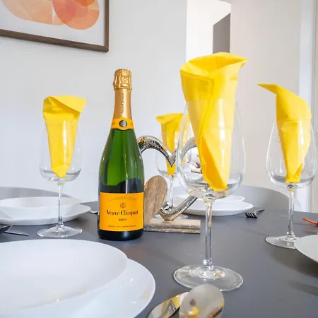 Appartement Simple Spot 1 Min Walk To Szimpla Kert With Ac